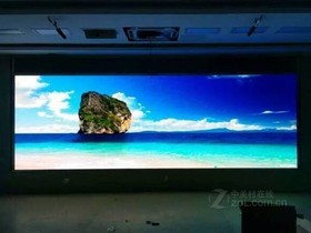 戶(hù)外P10單色和P2.5室內(nèi)LED顯示屏哪個(gè)好？晶久源P2.5與科泰P10單色深度對(duì)比